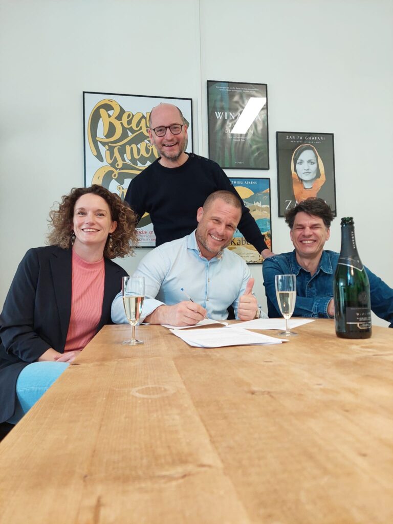 Jet Hopster, uitgever Arend Hosman, Michael Kortekaas en Maarten Boers